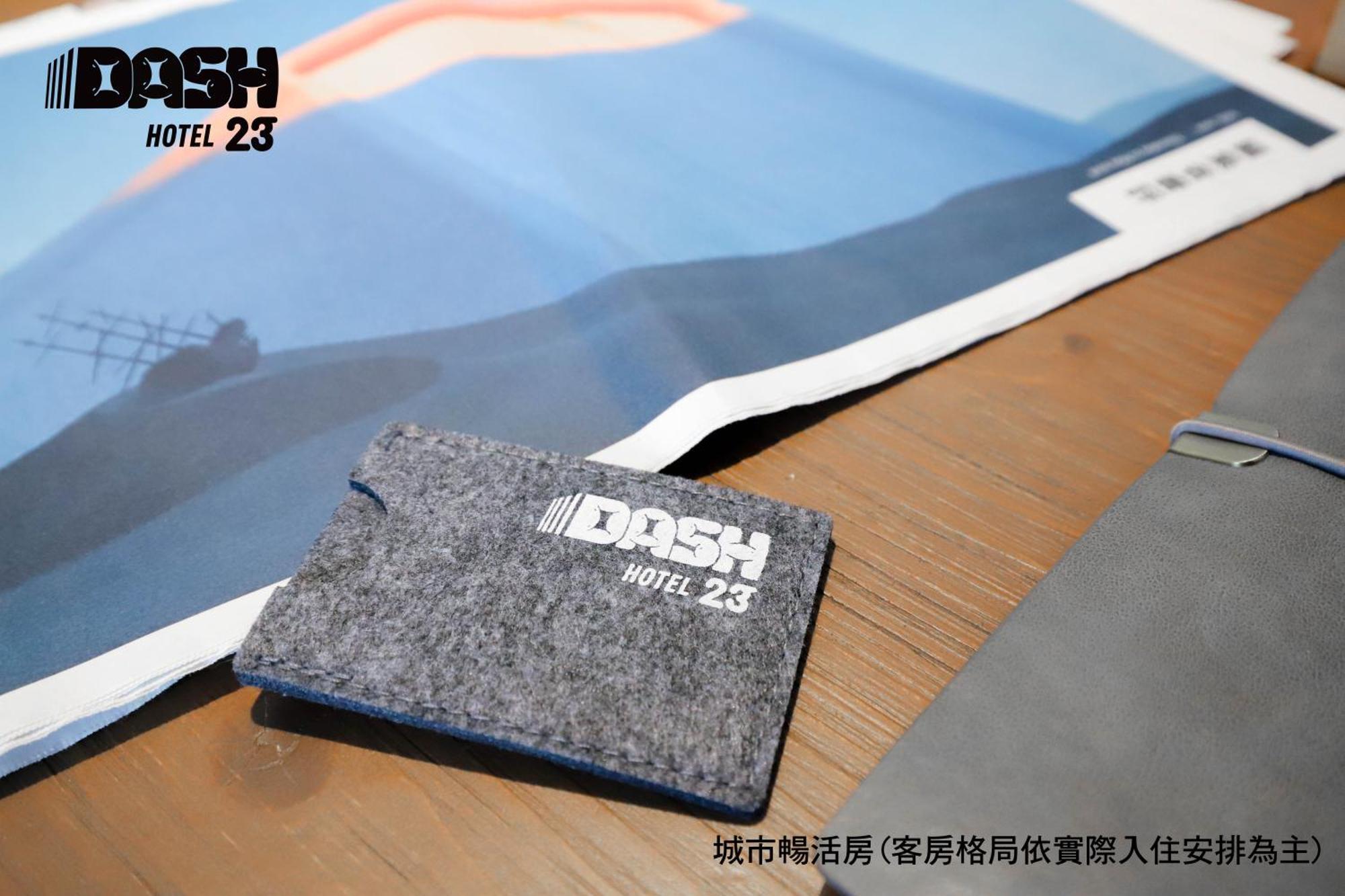 Dash 23 Hotel Tainan Chambre photo
